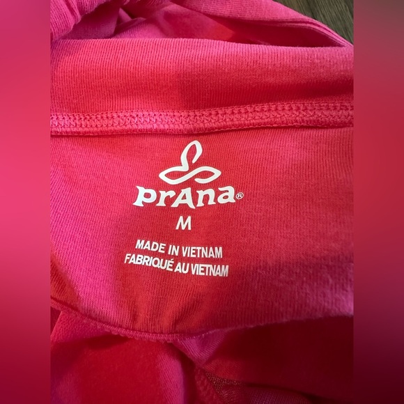 NWT Prana Quinn dress bright pink size medium activewear padded dress W3QUIN110 - Picture 4 of 10